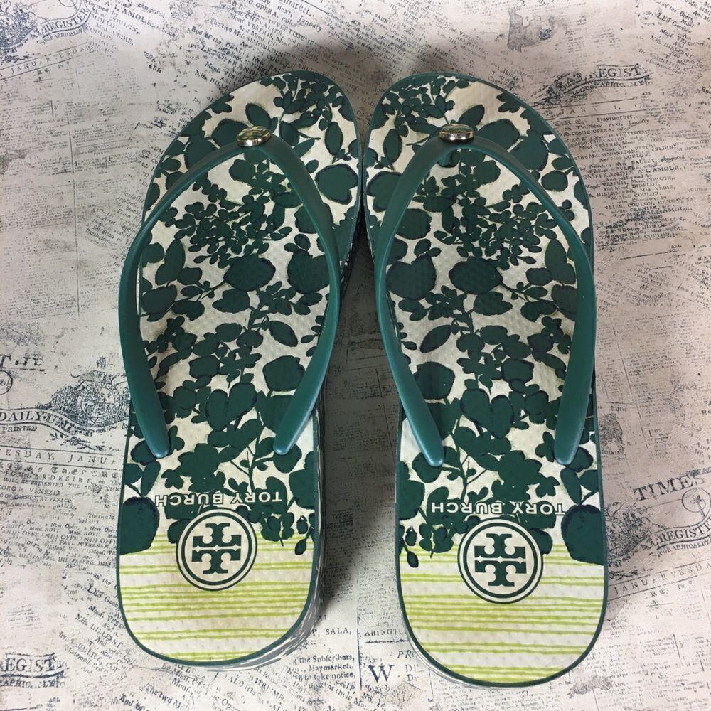 Tory Burch Green Leaf Print Rubber Flip Flop Sandals Tropical Resort Summer - Picture 5 of 14